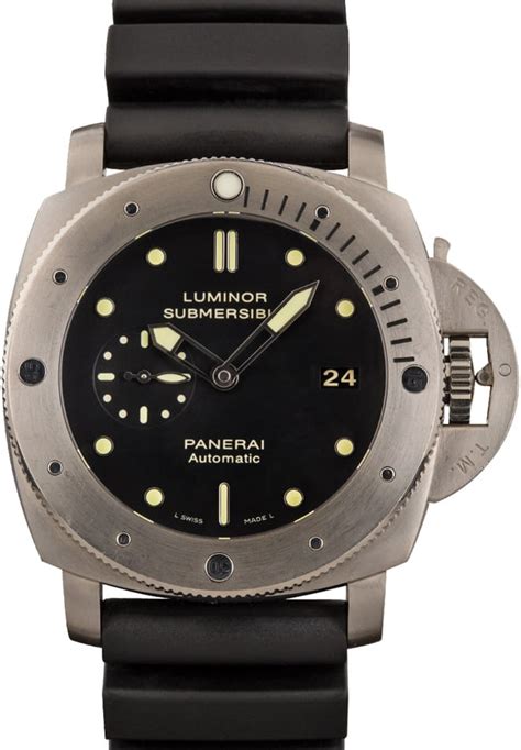 Buy Used Panerai Luminor PAM00305 .